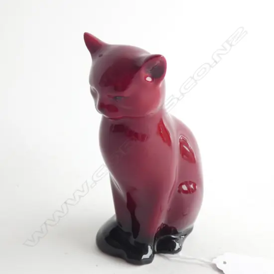 A Royal Doulton flambe cat,